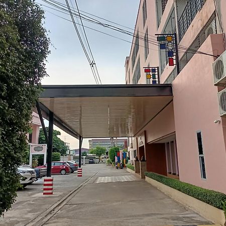 Wangkaew Hotel ピサヌローク エクステリア 写真