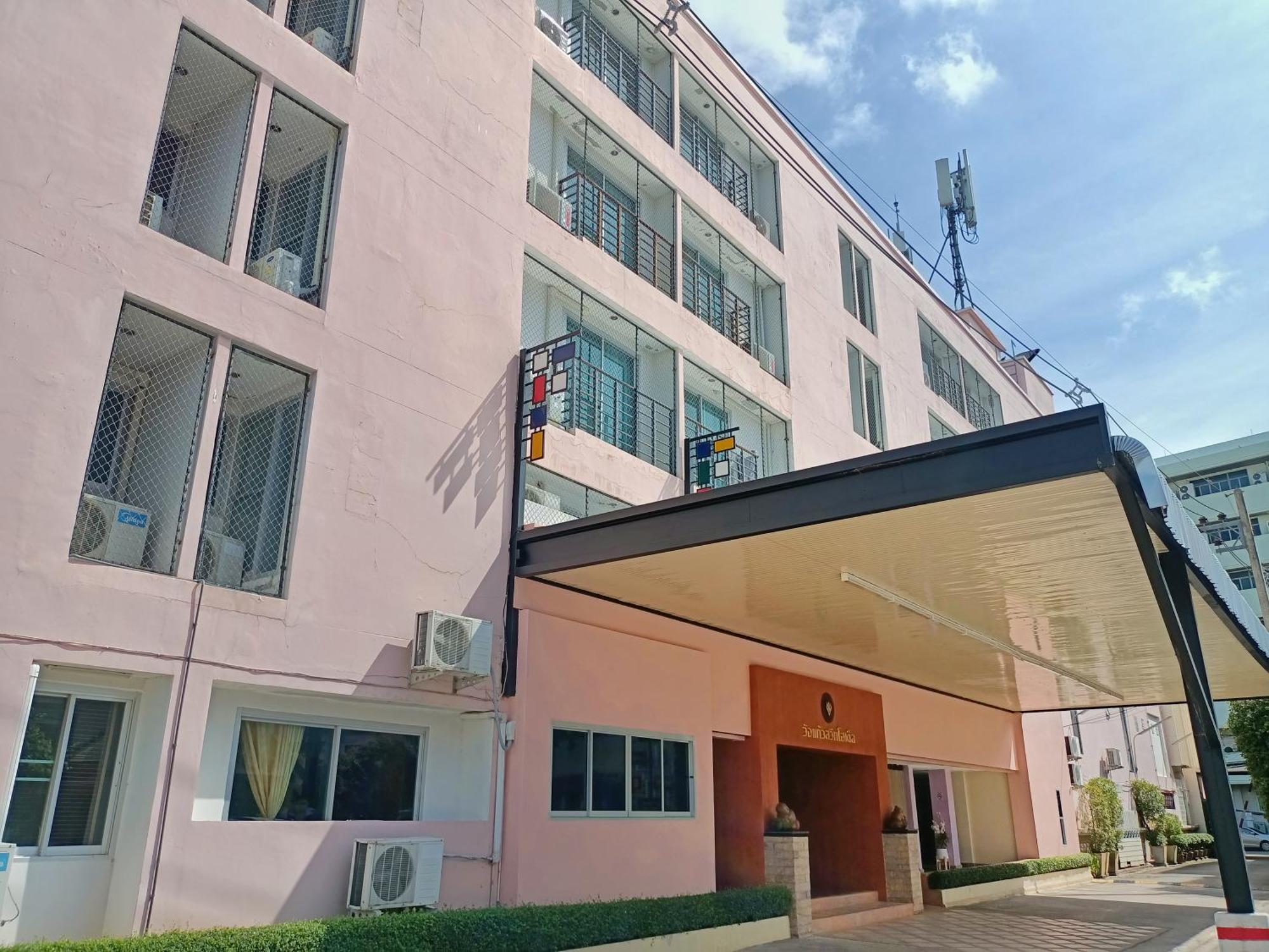Wangkaew Hotel ピサヌローク エクステリア 写真